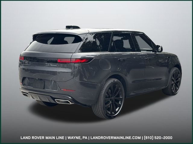 New 2026 Carpathian Grey Land Rover Dynamic SE image 5