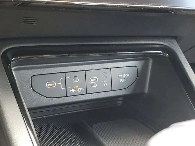 2025 Kia K5 EX - Photo 26