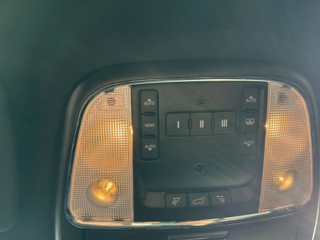 Used 2021 Black Jeep Limited image 25