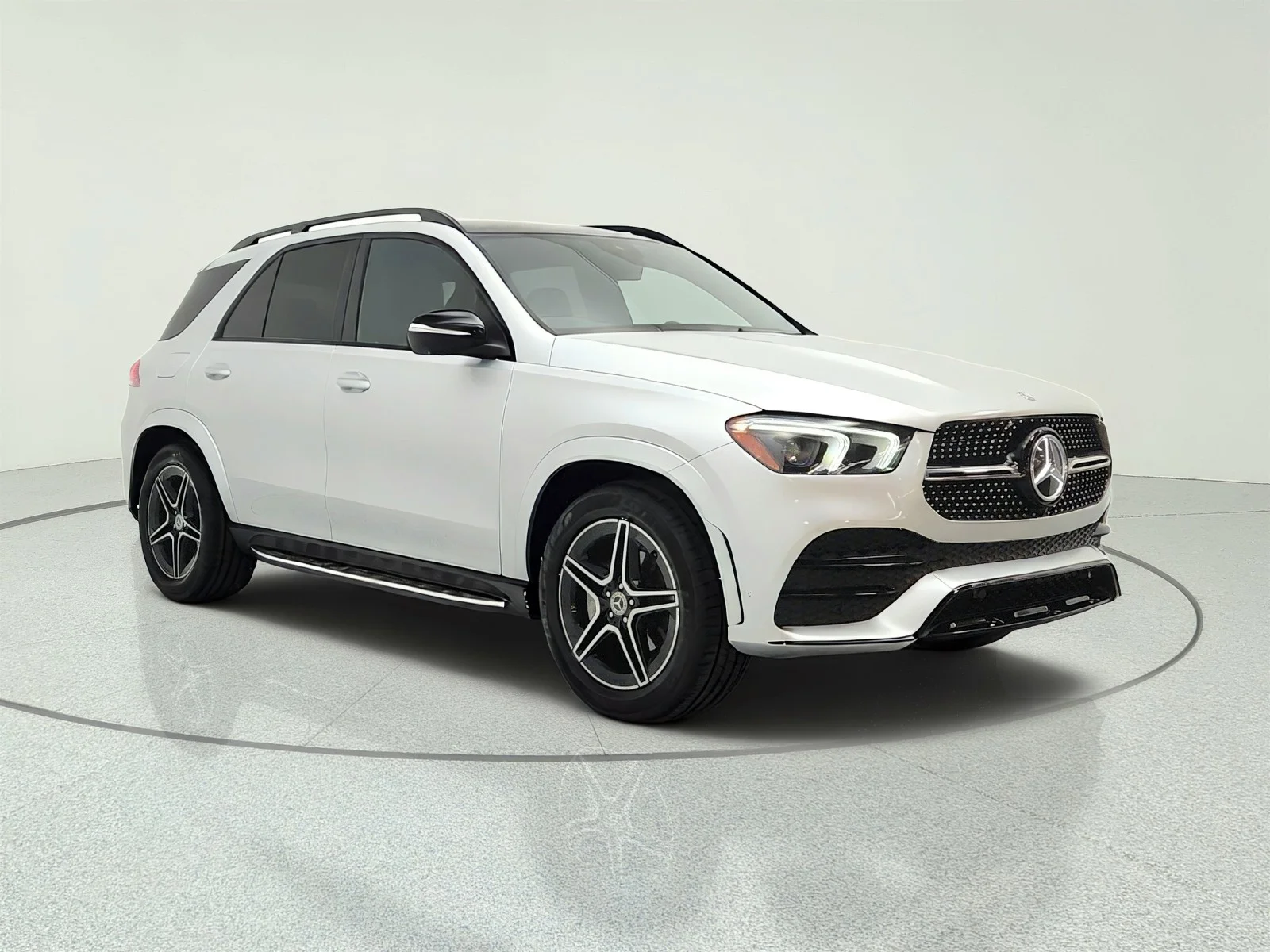 Used 2021 Iridium Silver Metallic Mercedes-Benz GLE 350 4MATIC® SUV image 3
