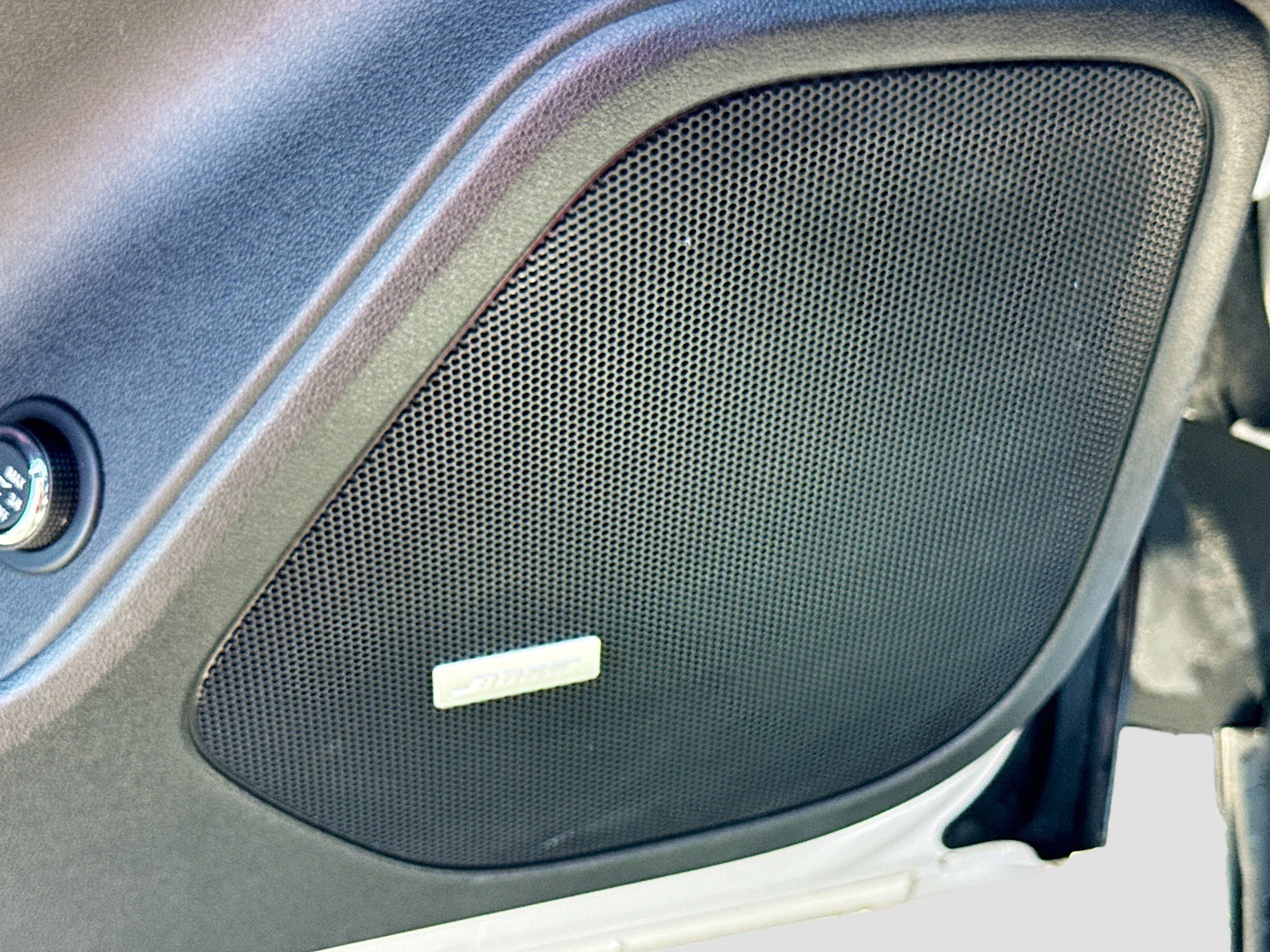 Used 2020 Iridescent Pearl Tricoat Chevrolet RS image 19