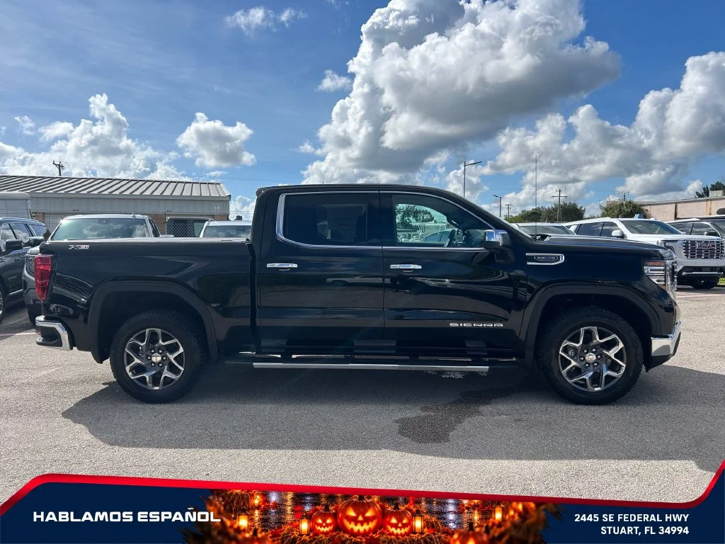 New 2026 Onyx Black GMC SLT image 8