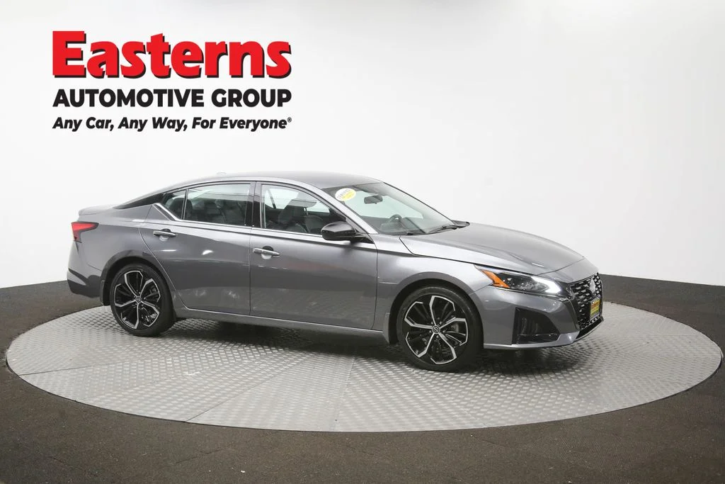 Used 2023 Gray Nissan 2.5 SR image 46