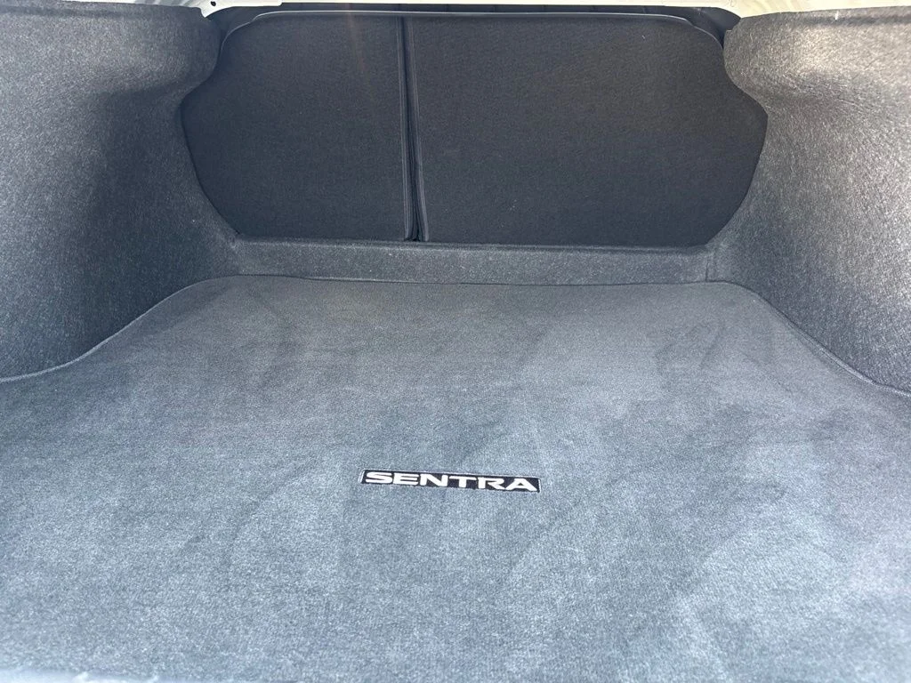 Used 2025 White Nissan SV image 32