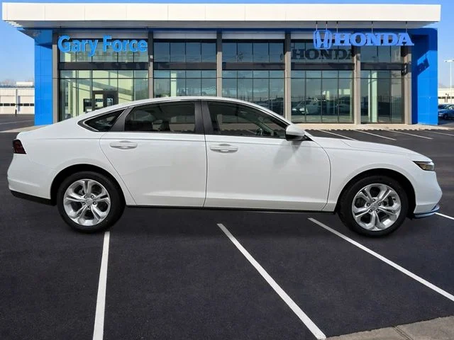 New 2026 Platinum White Pearl Honda LX image 7