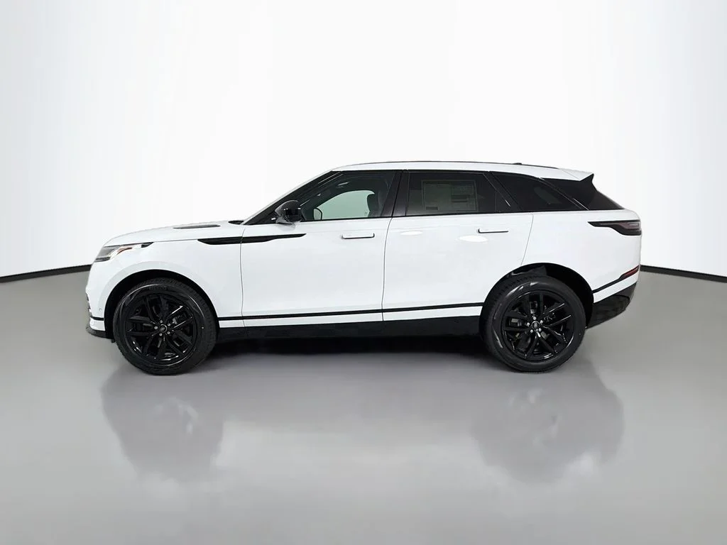 New 2026 Fuji White Land Rover P250 Base image 8