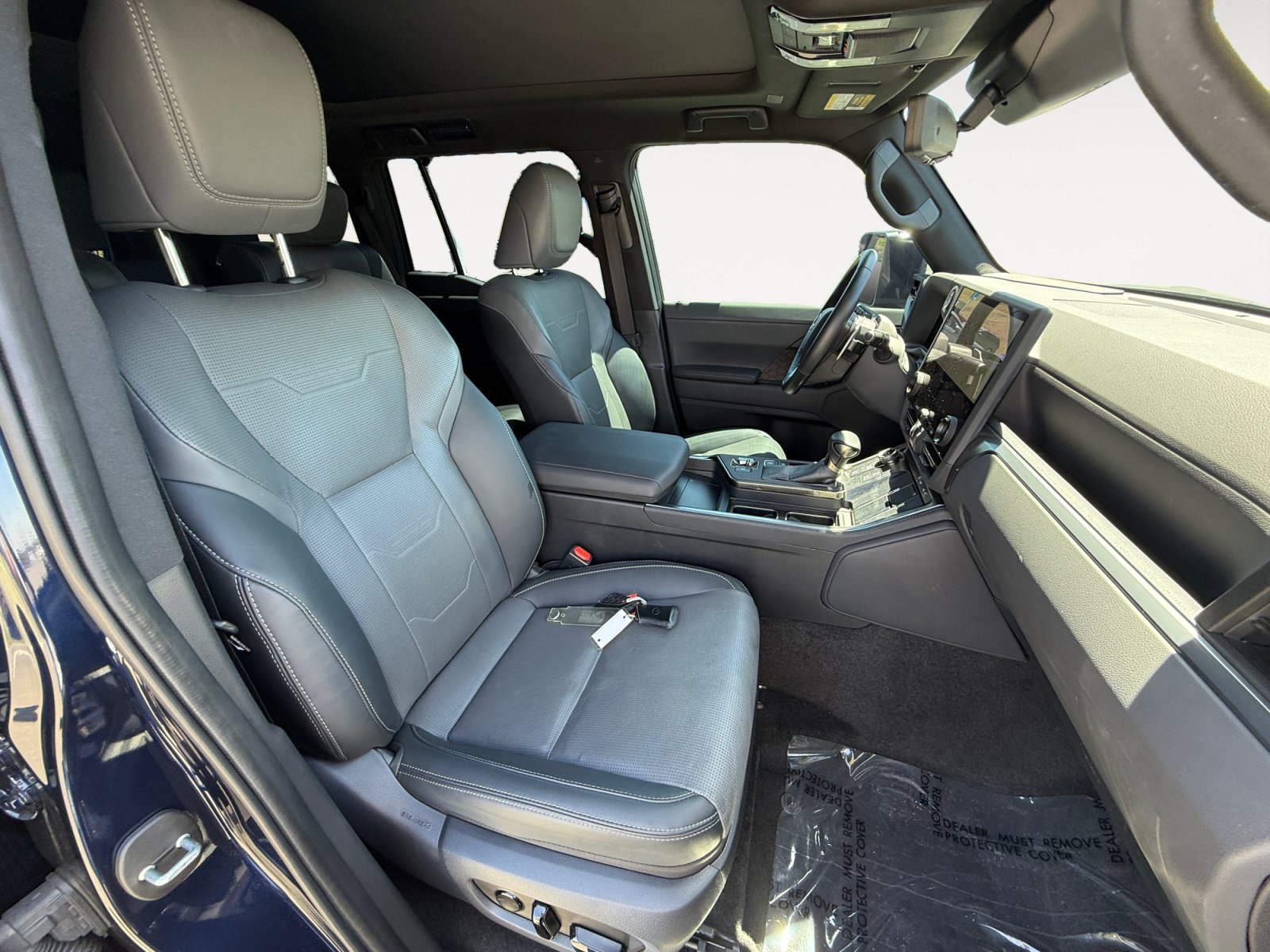 Used 2024 Mica Lexus 550 Luxury+ image 19