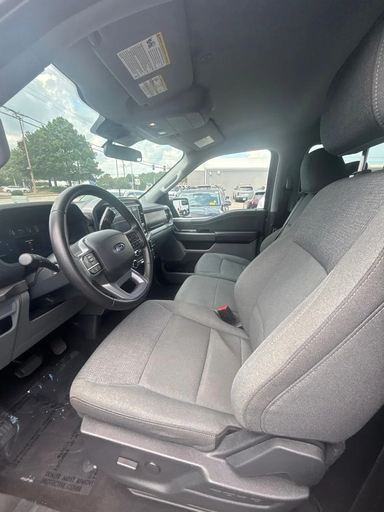 Used 2025 Gray Ford XLT image 12