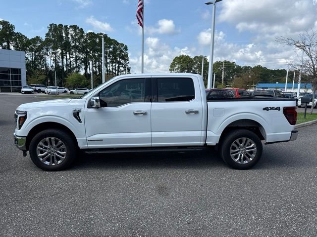 Used 2025 Oxford White Ford Lariat image 12