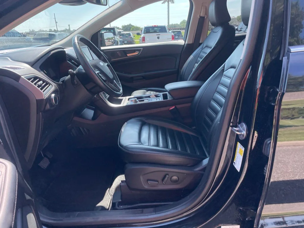 Used 2024 Black Ford SEL image 11