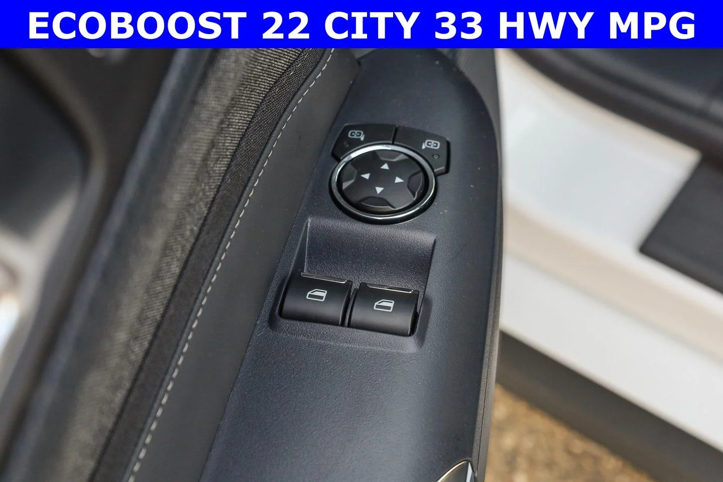 2025 Ford Mustang EcoBoost Fastback - Photo 23