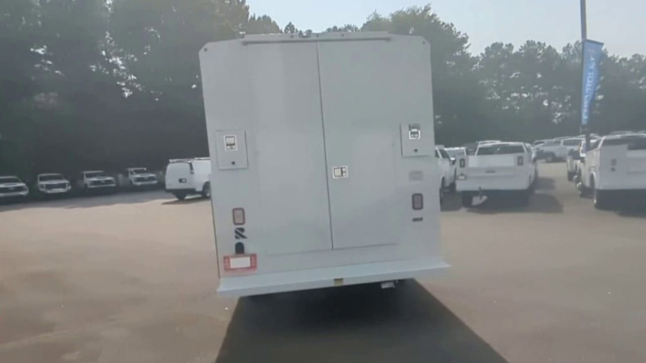 New 2025 Summit White GMC Work Truck image 7