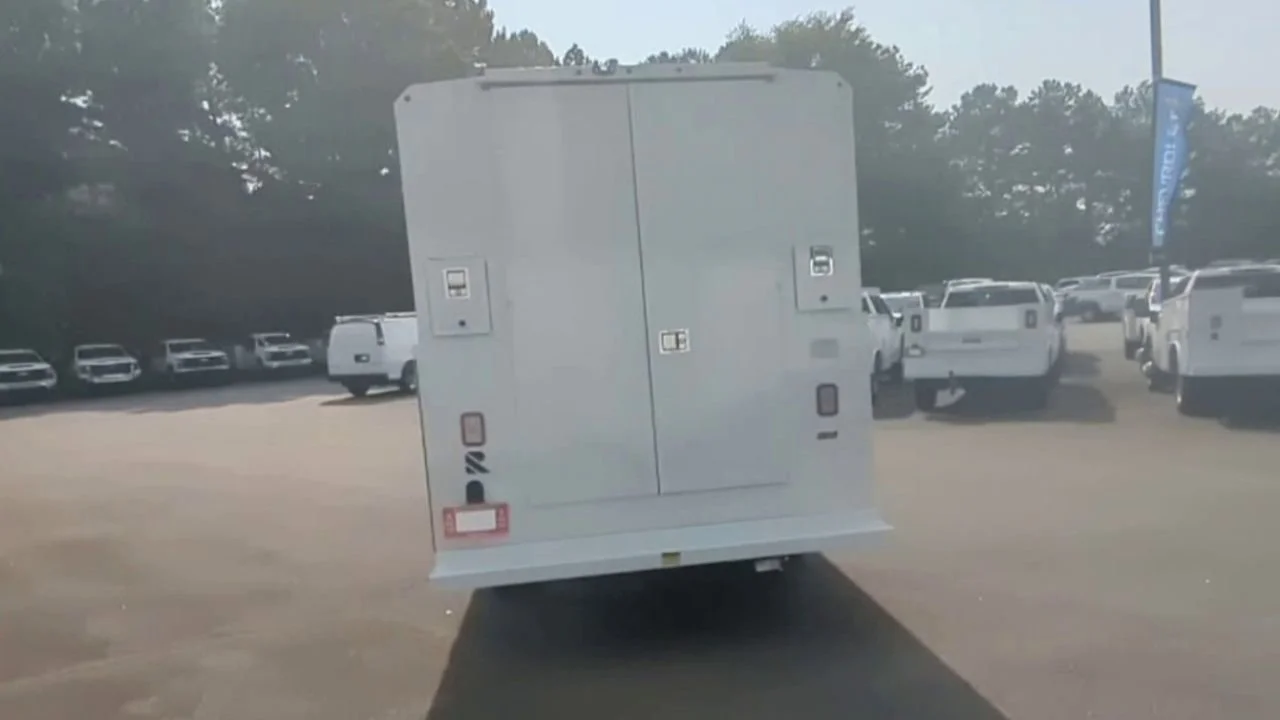 New 2025 Summit White GMC Work Truck image 7