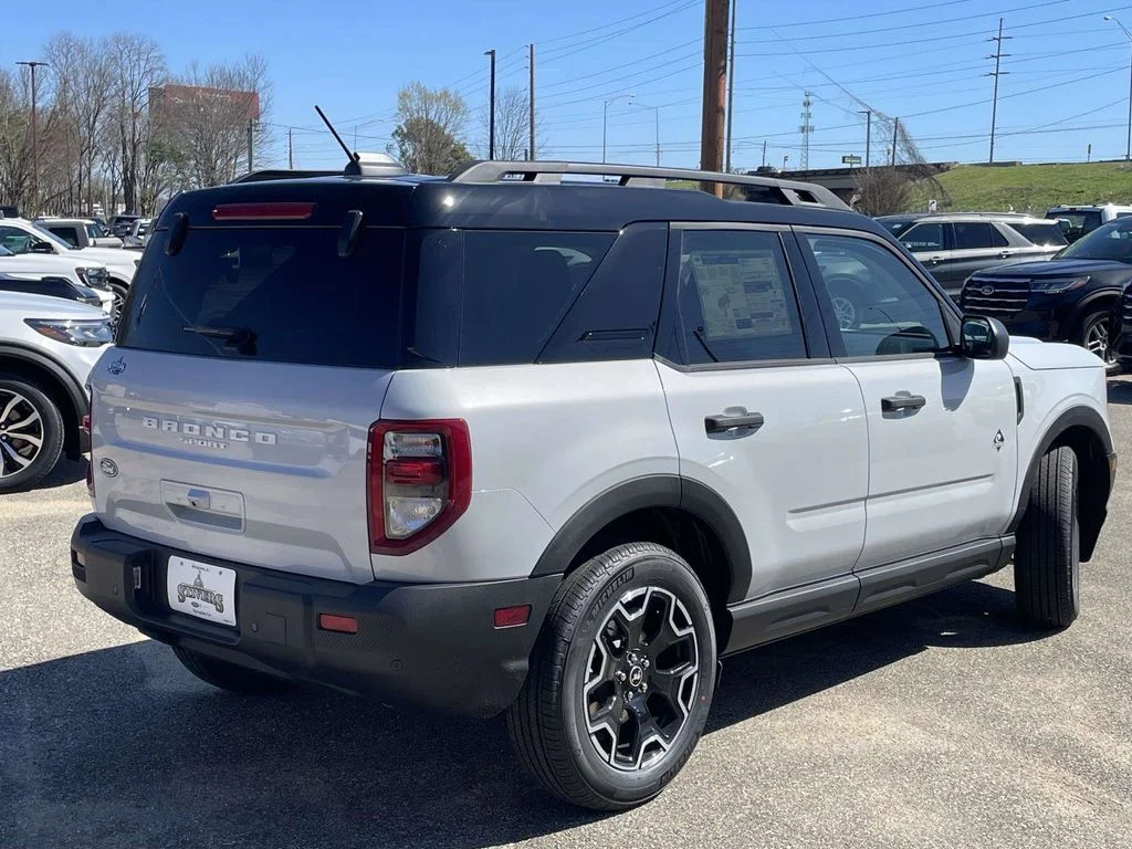 New 2026 White Ford Outer Banks image 3