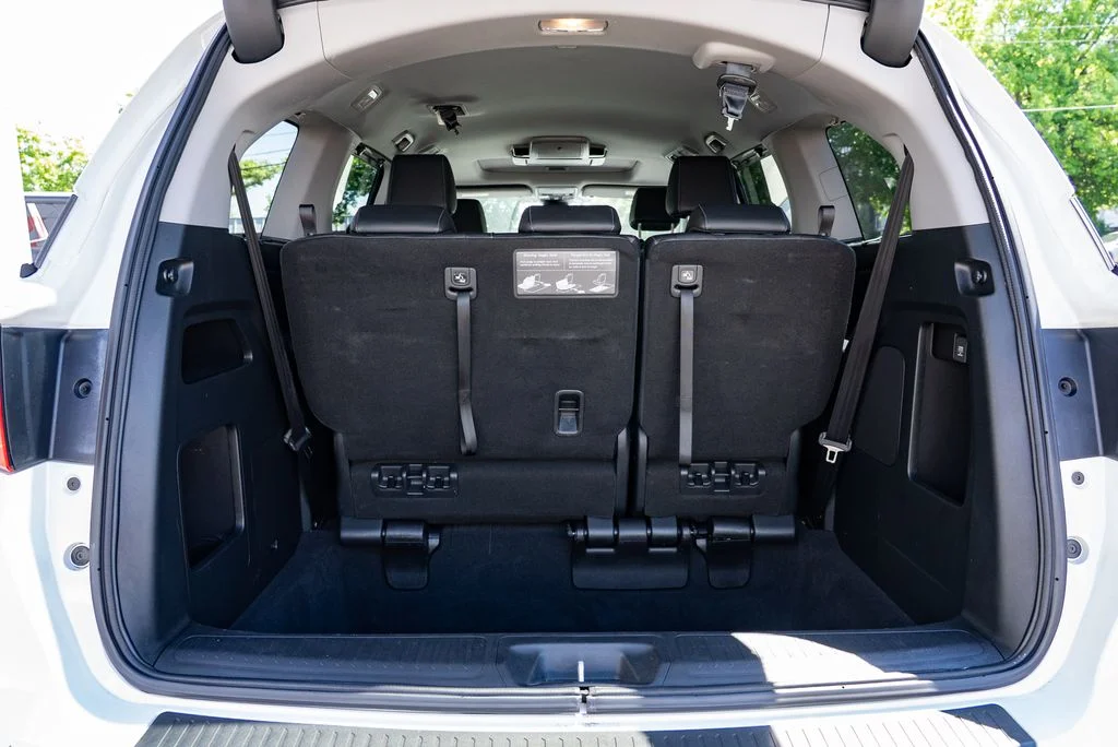 Used 2022 White Honda Touring image 8