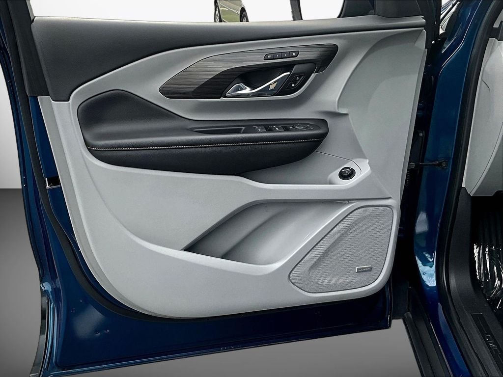 Used 2020 Blue GMC SLT image 22