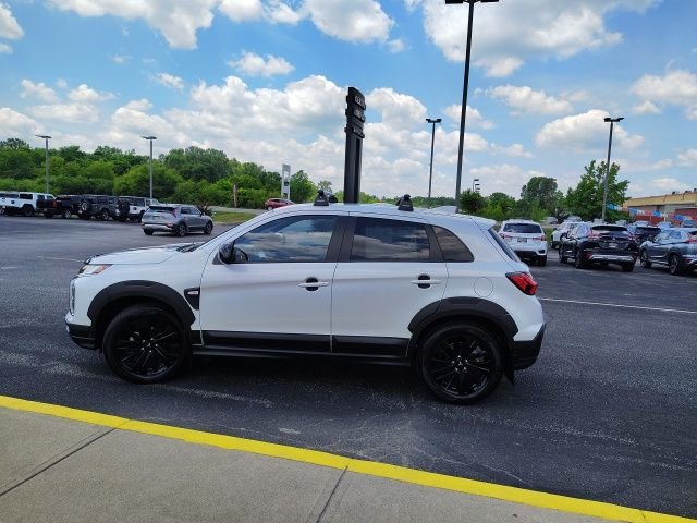 New 2025 White Mitsubishi 2.0 SE image 4