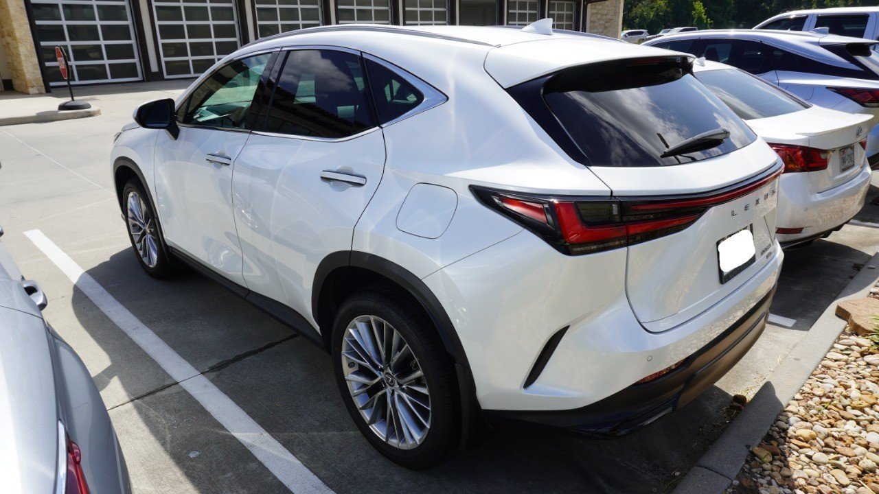 Used 2022 White Lexus NX 350 Premium image 7