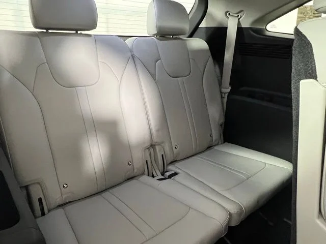2025 Kia Sorento S - Photo 43