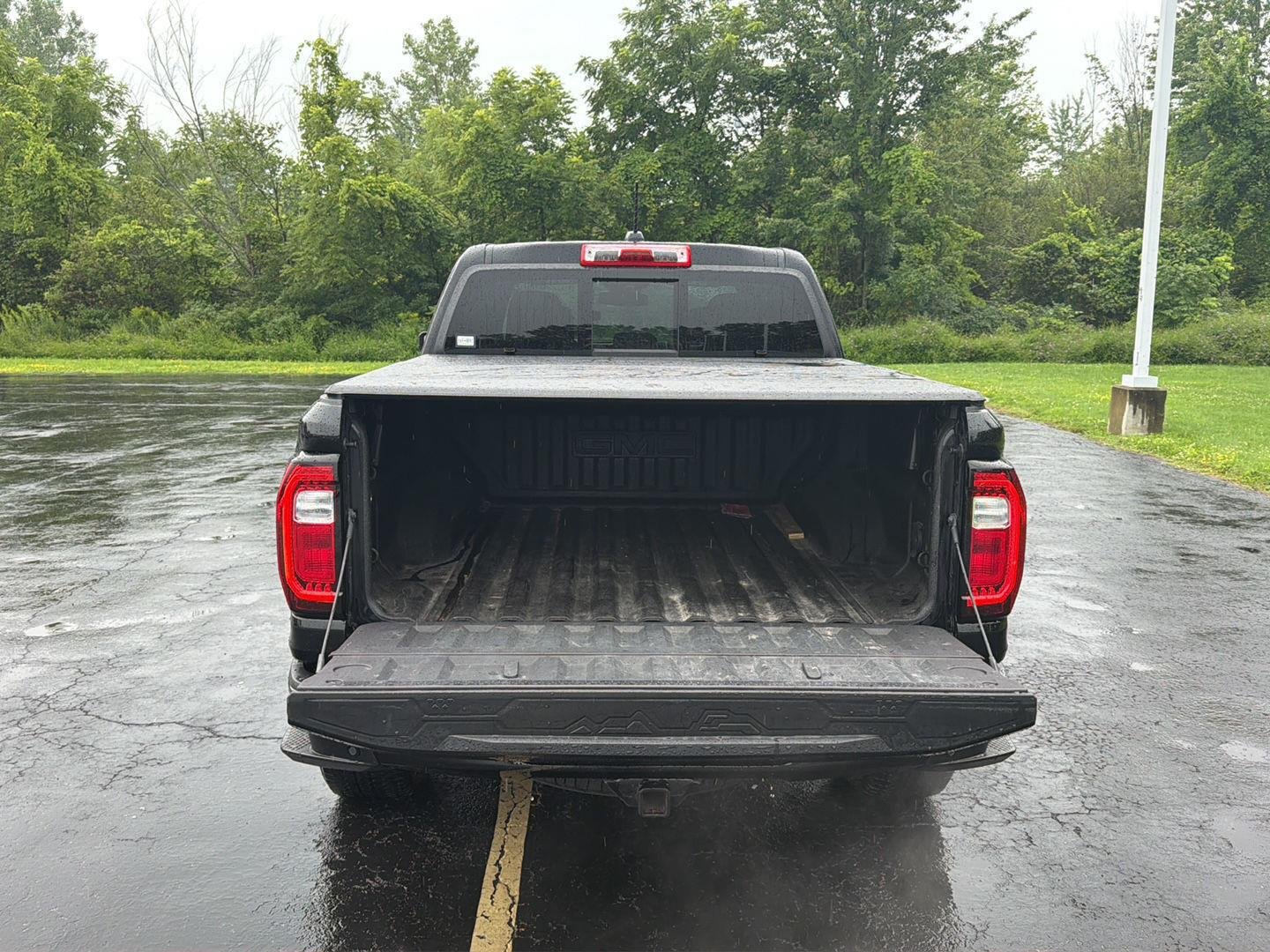 Used 2024 Onyx Black GMC 4WD AT4 image 12