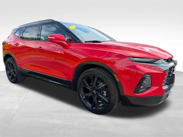 Used 2022 Red Hot Chevrolet RS image 9