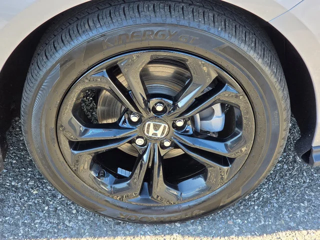 2025 Honda Accord SE - Photo 10
