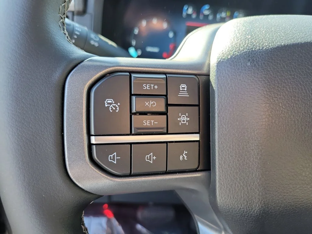 New 2026 Carbonized Gray Metallic Ford XLT image 18