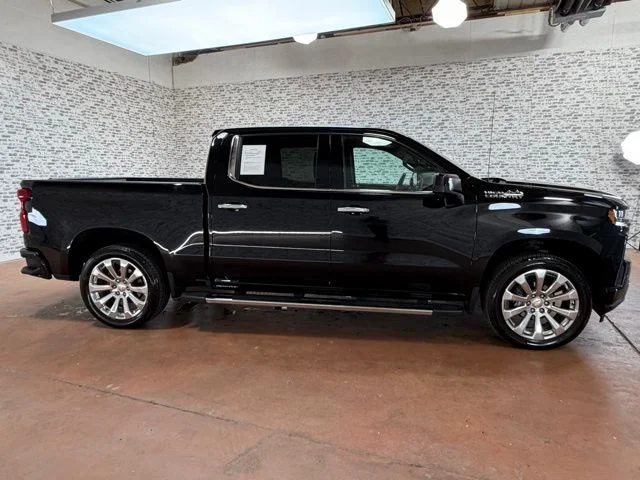 Used 2021 Black Chevrolet High Country image 6