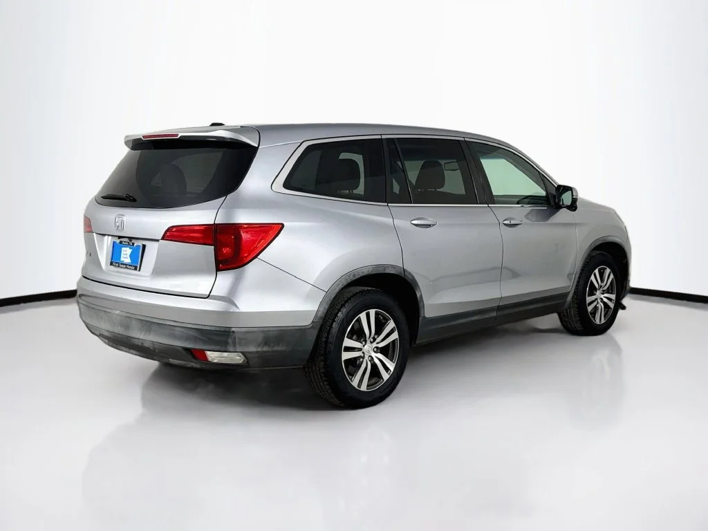 Used 2016 Silver Honda EX-L image 7
