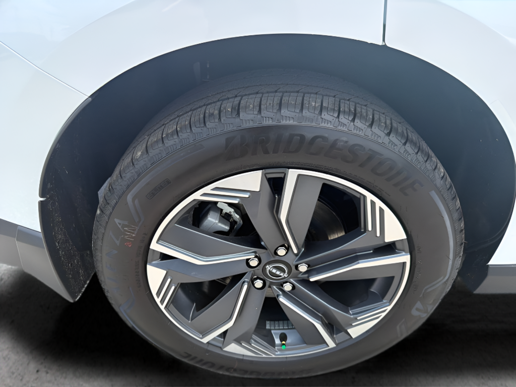 New 2026 White Nissan SL image 50