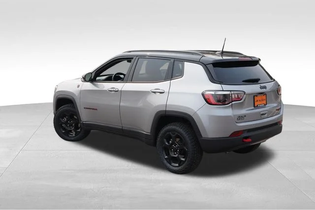 Used 2023 Silver Jeep Trailhawk image 7