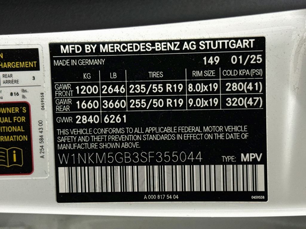 Used 2025 White Mercedes-Benz GLC 350e image 31