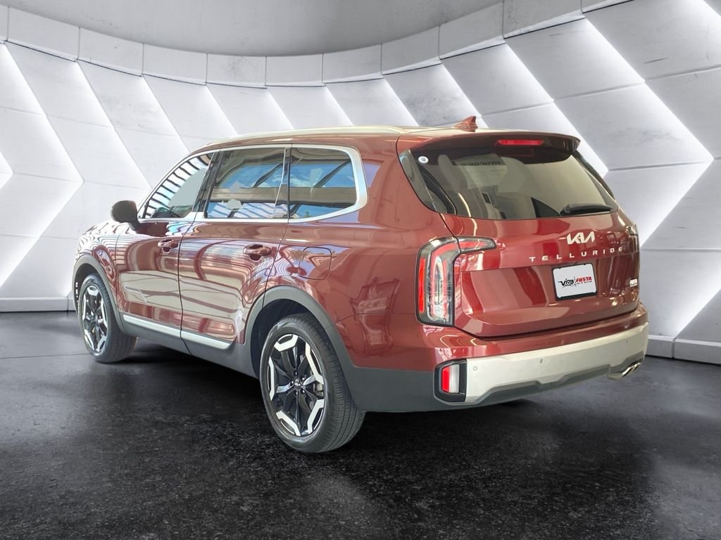 Certified Used 2024 Red Kia EX image 6