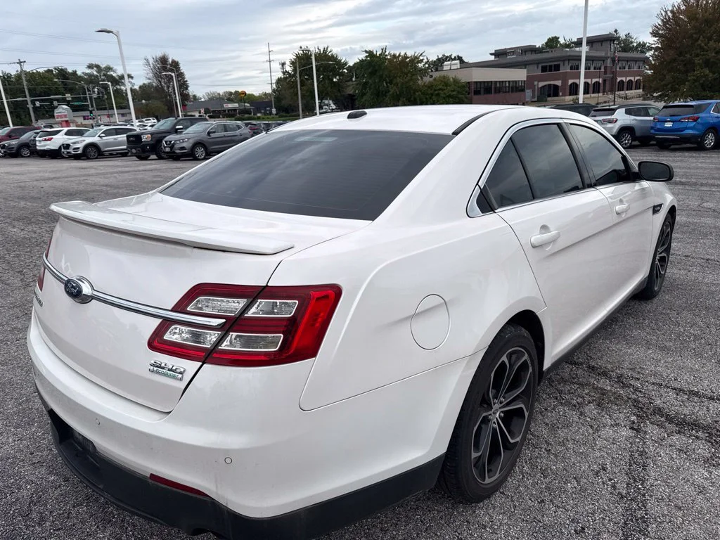 Used 2018 White Ford SHO image 7