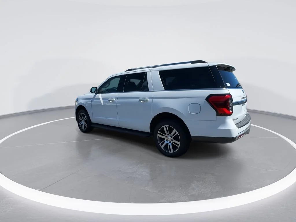 Used 2024 White Ford Limited image 6