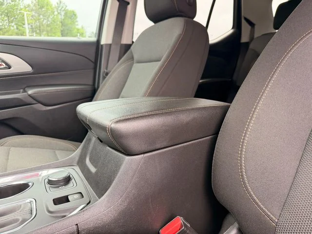 Used 2020 Black Chevrolet LS image 21