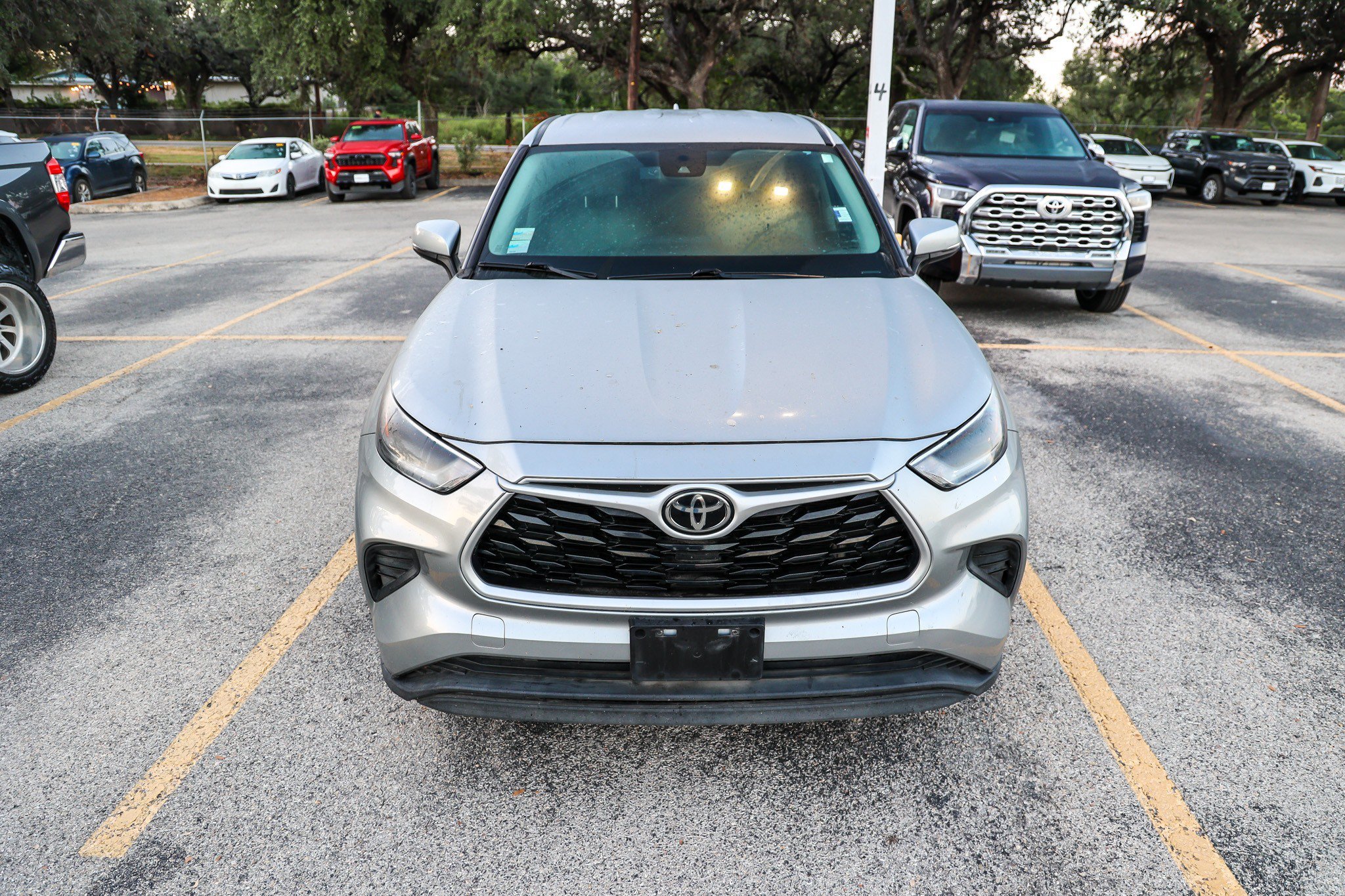 Used 2021 Silver Toyota L image 4