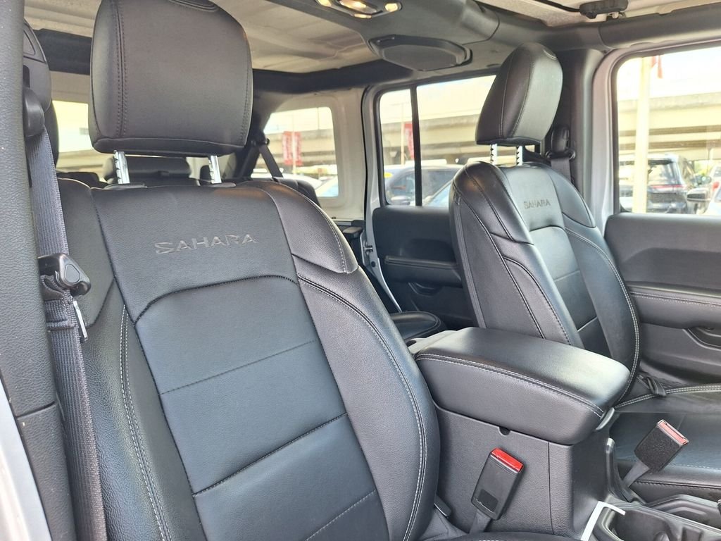 Used 2023 Silver Jeep Sahara 4xe image 29