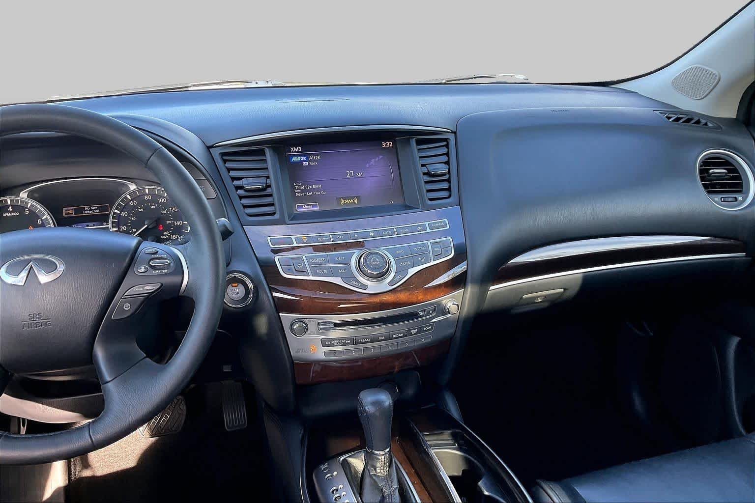 Used 2013 Liquid Platinum INFINITI  image 7