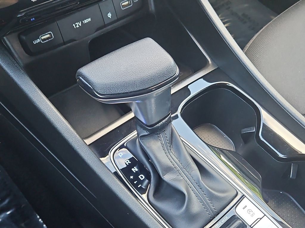 Used 2024 Black Hyundai SEL image 20