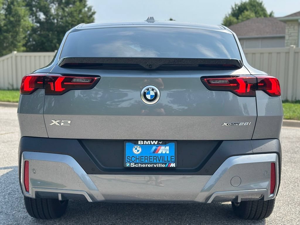 New 2026 Skyscraper Grey Metallic BMW xDrive28i image 6