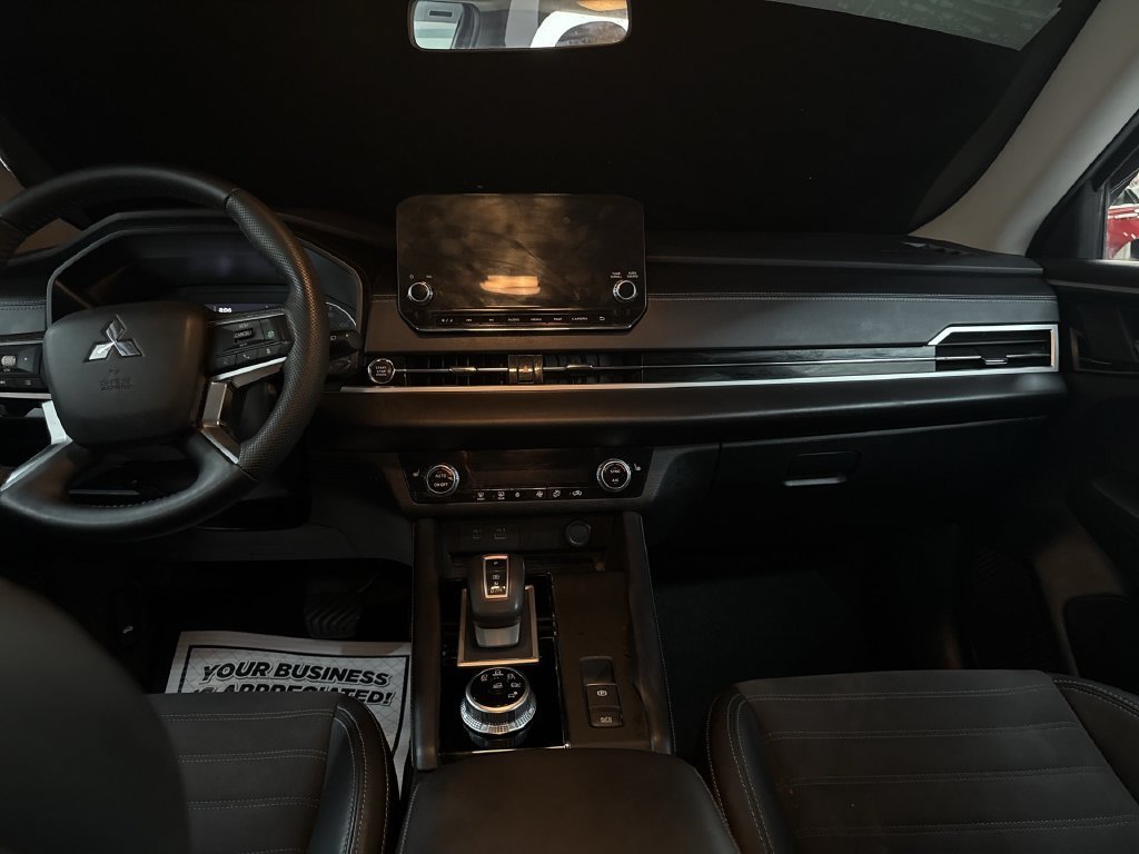 Used 2023 Gray Mitsubishi SE image 20