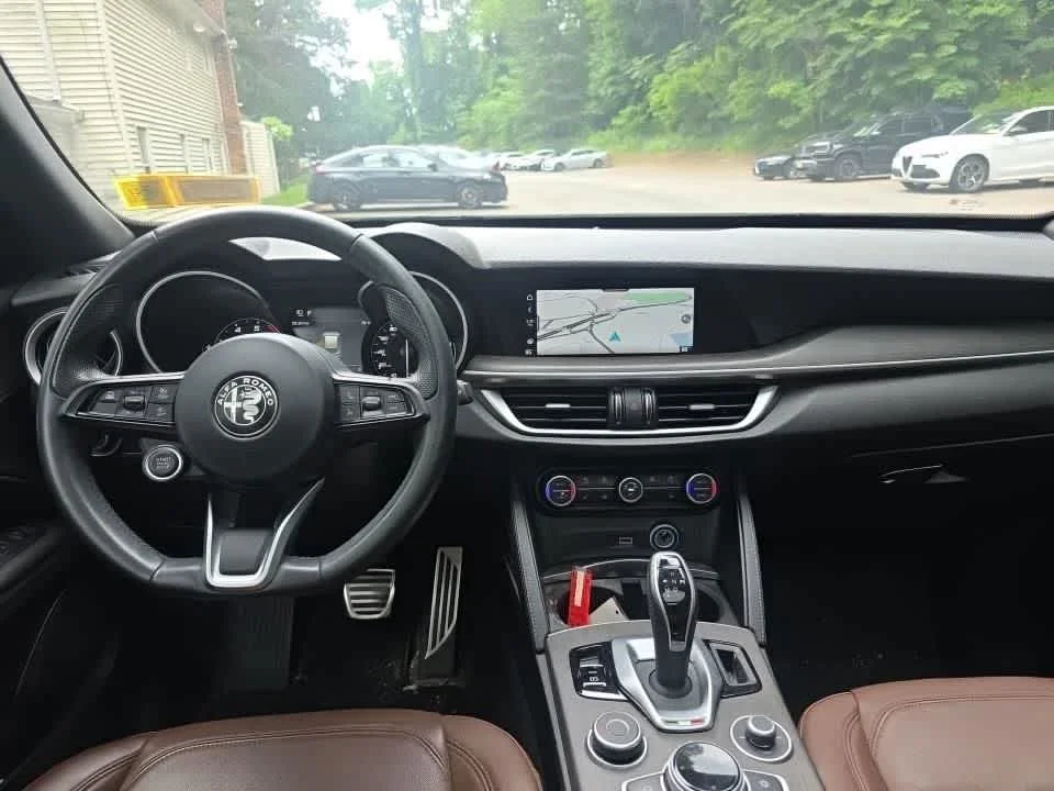 Used 2023 Vesuvio Gray Metallic Alfa Romeo Ti image 5