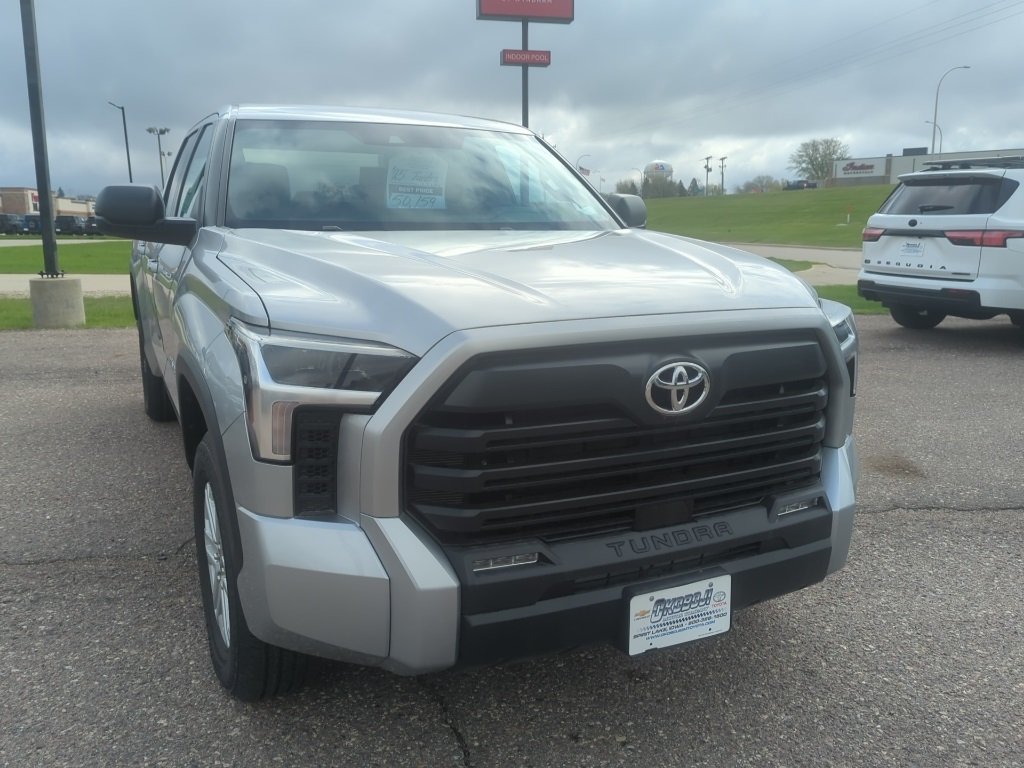 2025 Toyota Tundra SR5 photo 4