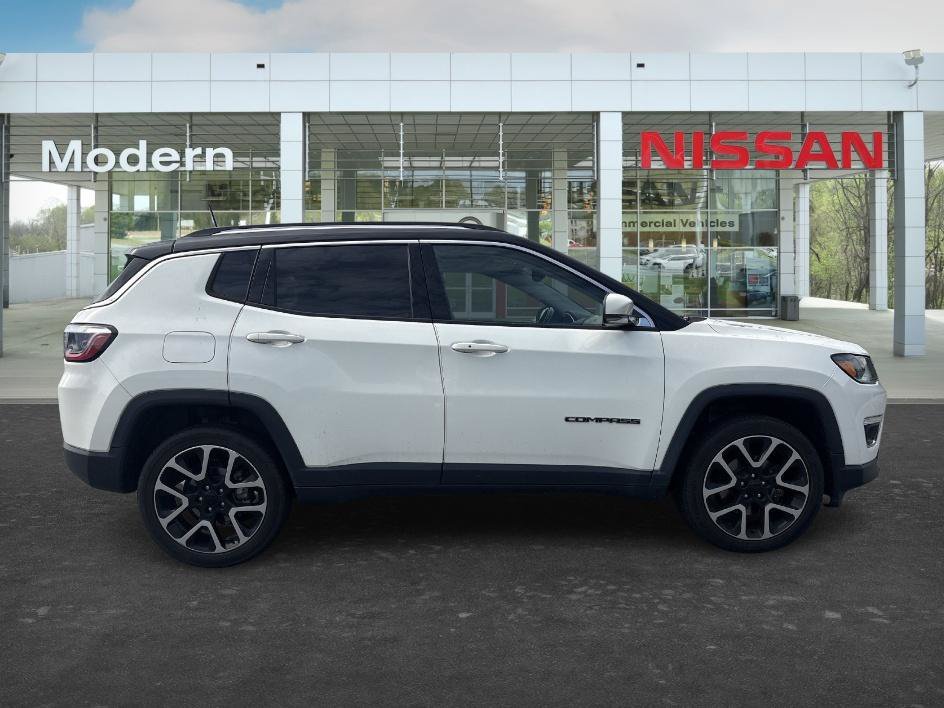 Used 2018 White Clearcoat Jeep Limited image 6