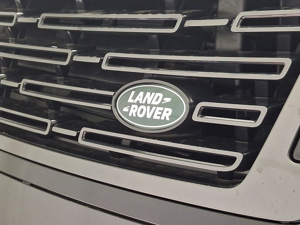 New 2027 Carpathian Grey Land Rover SE image 22