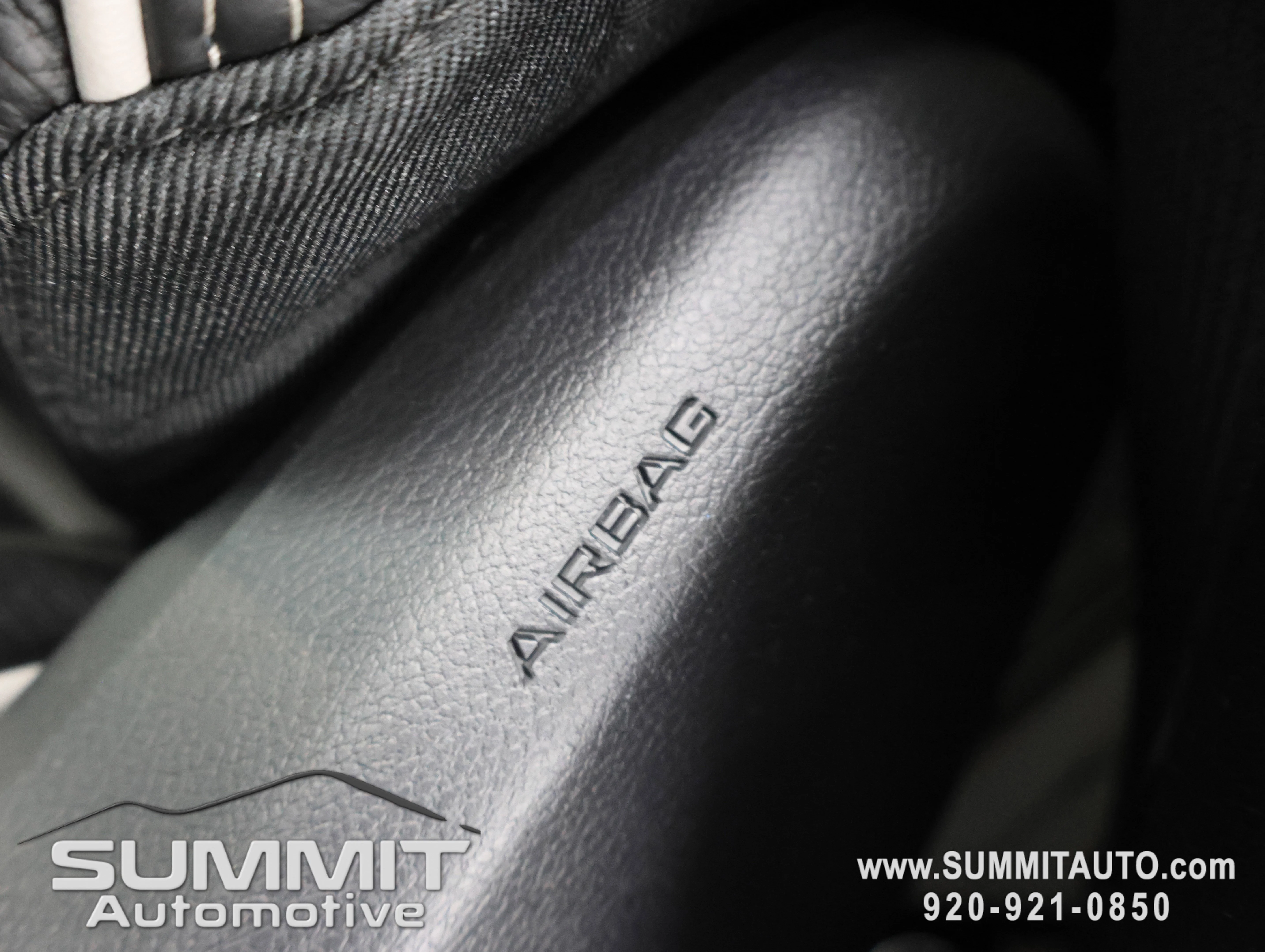 New 2026 Diamond Black Crystal Pearl-Coat Exterior Paint RAM Limited image 55
