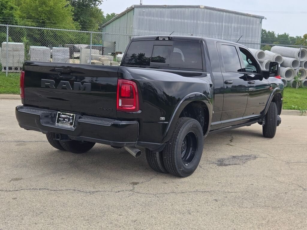 New 2026 Diamond Black Crystal Pearlcoat RAM Limited image 11