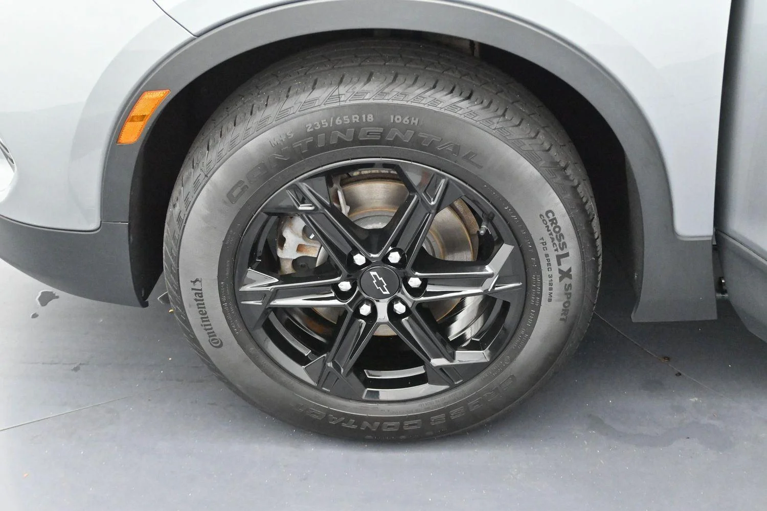 Used 2024 Sterling Gray Metallic Chevrolet 2LT image 33