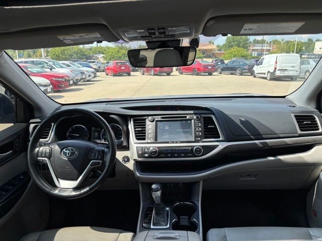 Used 2018 Predawn Gray Mica Toyota Limited Platinum image 24